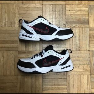 Nike Air Monarch “Bred”